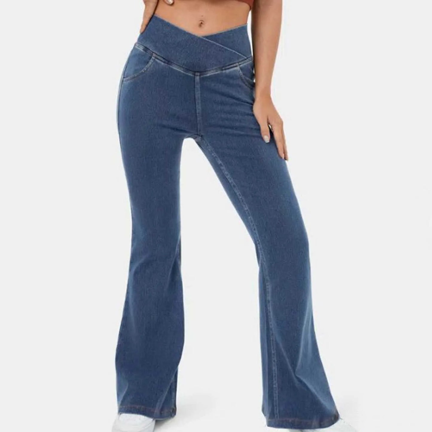 LUSSO™ - Hochtaillierte, ausgestellte Jeanshose