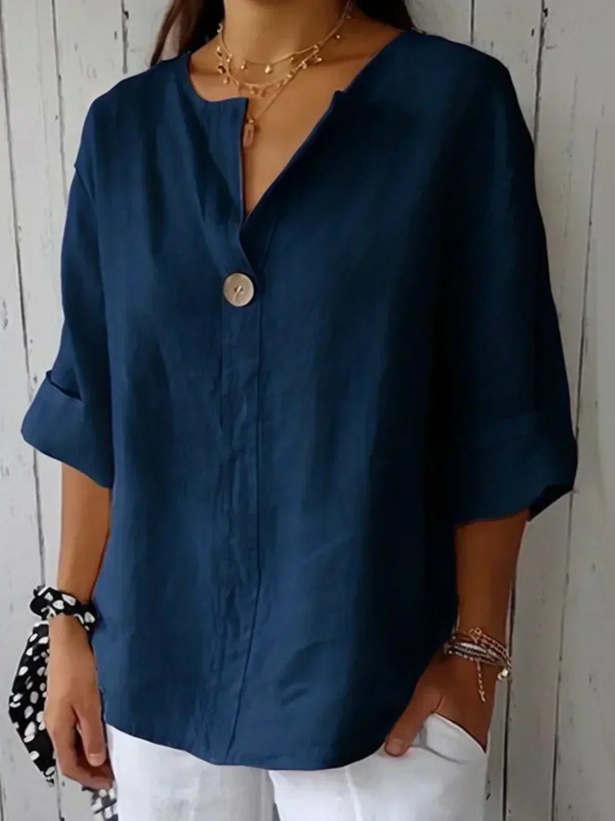 Selena – Leichte V-Ausschnitt Bluse