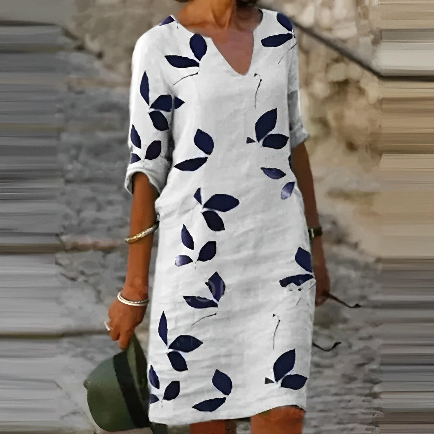 Emily – Elegantes Kleid mit Blattmuster