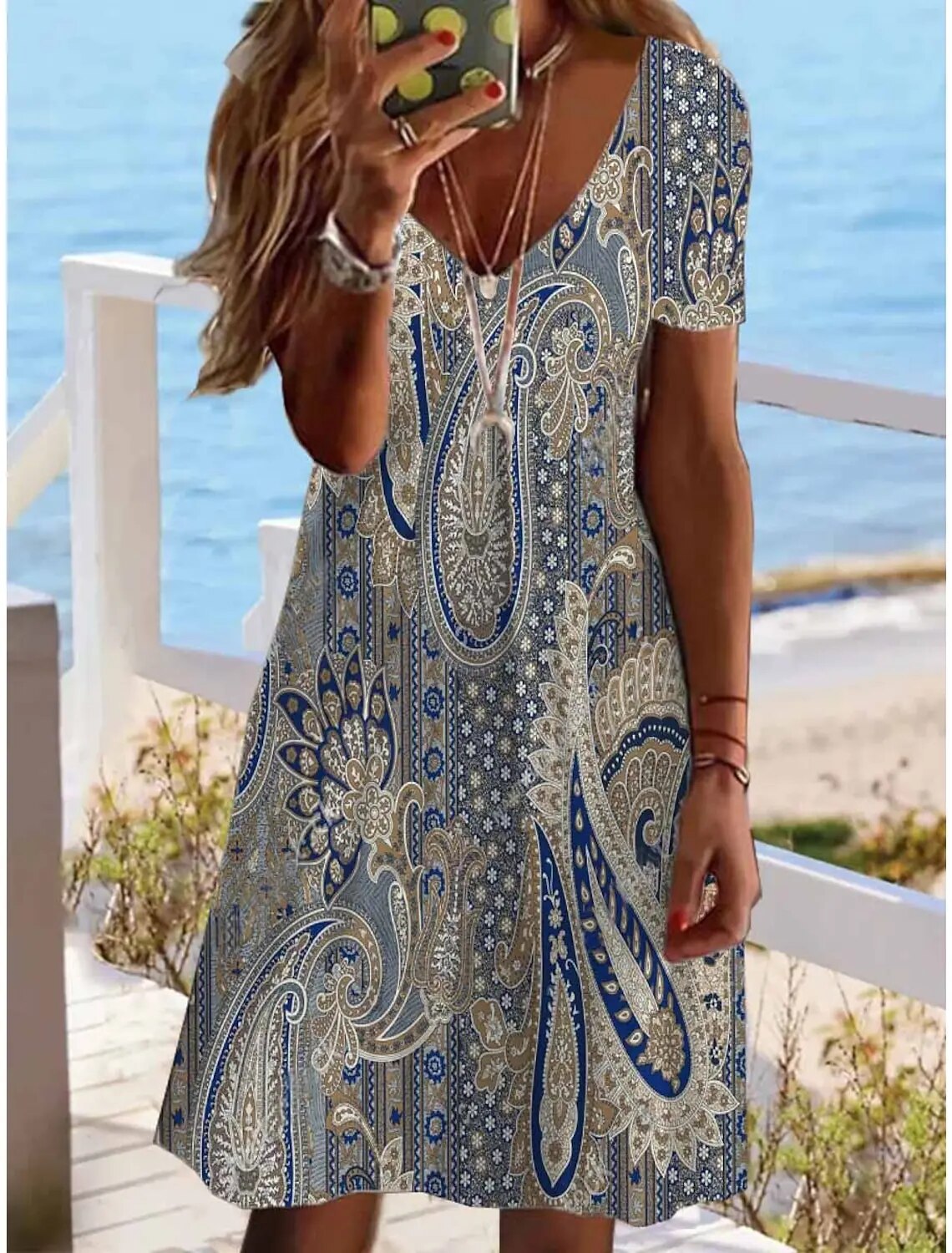 Divina – Leichtes Sommerkleid mit Blumenprint